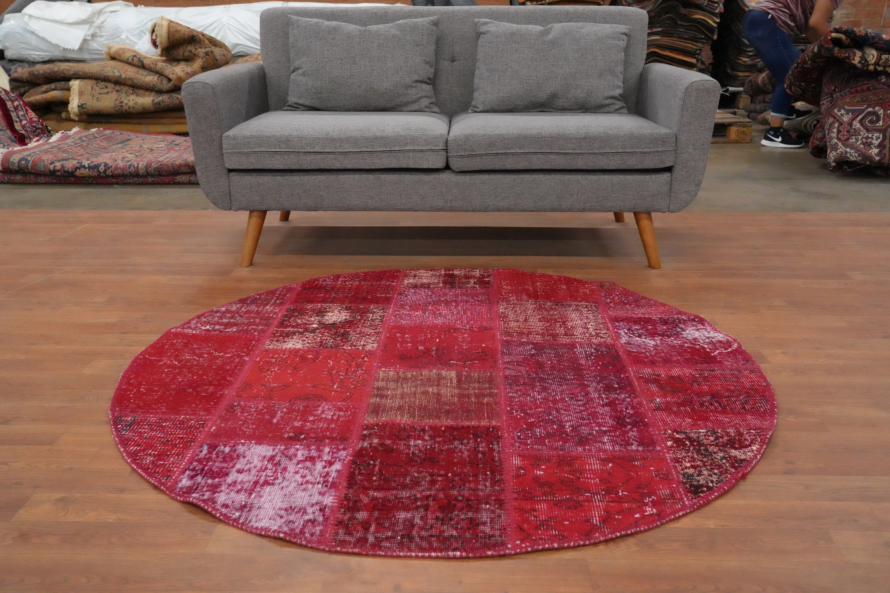 Elegant Patchwork Red Round Area Rug 5x5 for a Warm and Cozy Decor Turkish Rug - Picture 3 of 6
