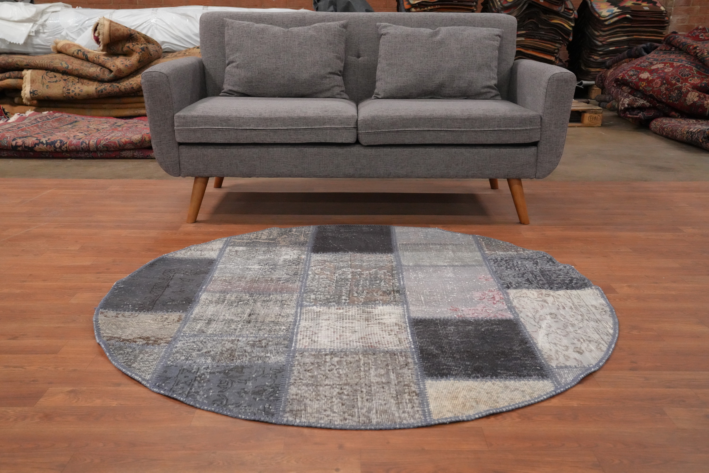 Chic Patchwork Round Area Rug 5x5 in Subtle Color Palette Handmade Turkish Rug - Picture 3 of 6