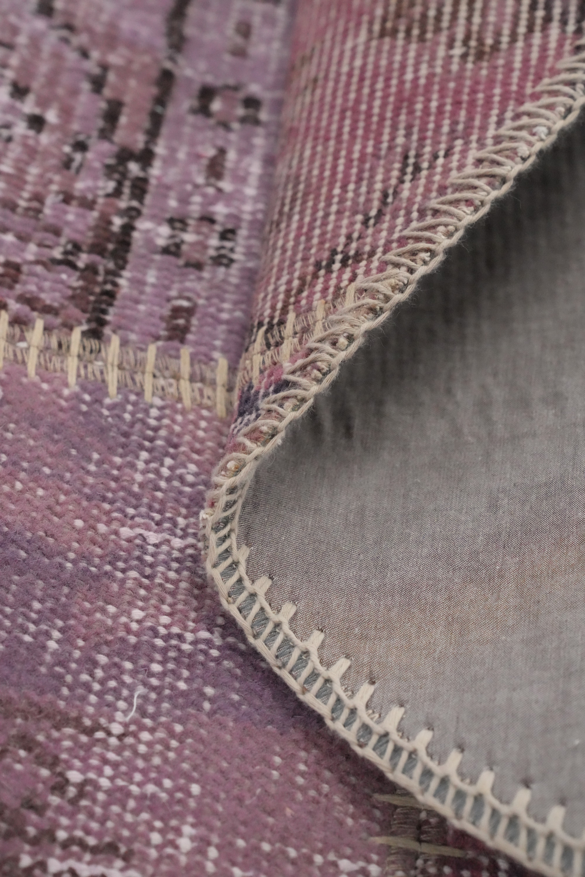 Patchwork Round Rug 5x5 Handmade Modern Style in Lavender and Pink Hues - Picture 4 of 5