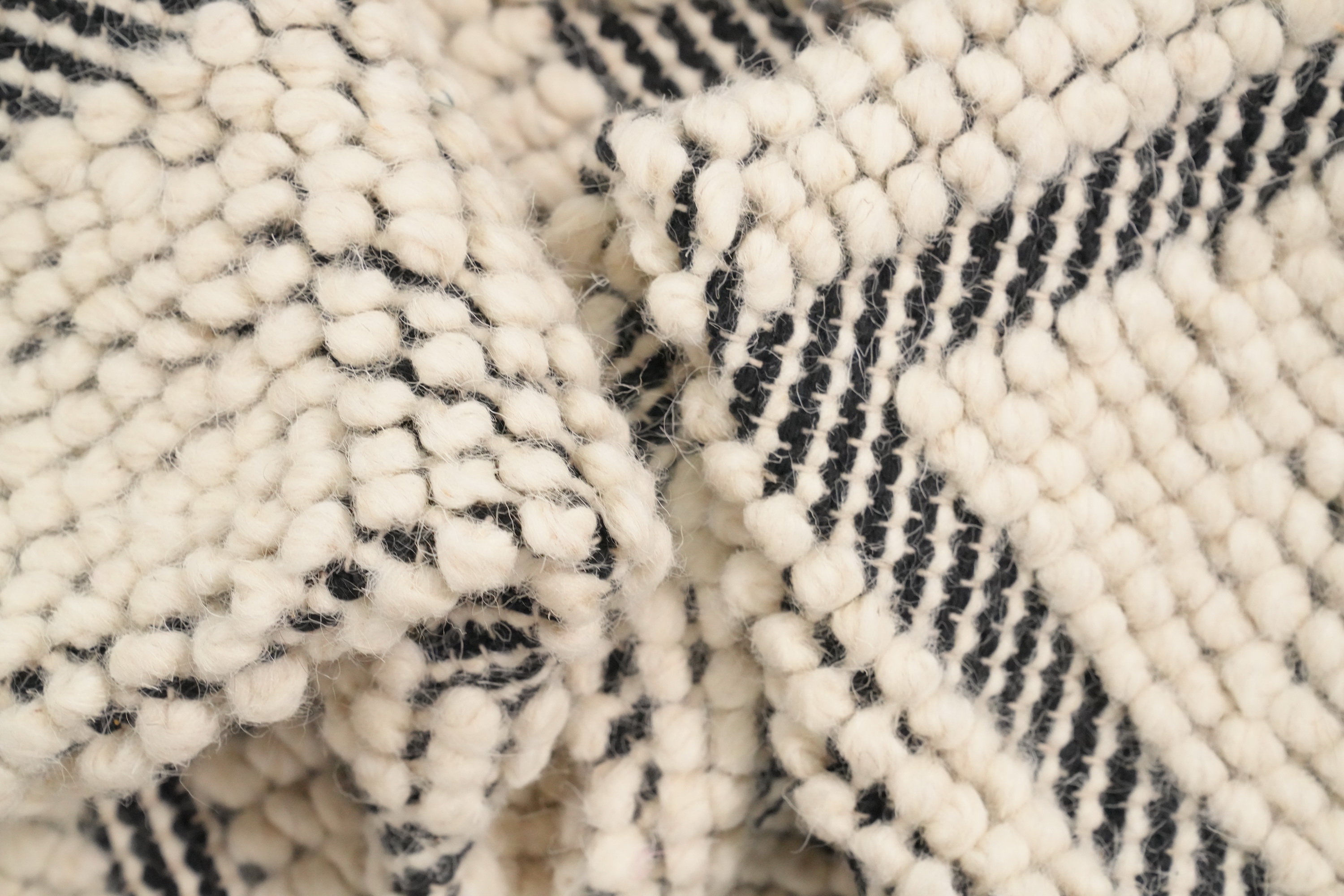 Gotti Design Area Rugs Hand-knotted Wool Trellis Pattern for Modern Interiors - Picture 9 of 24