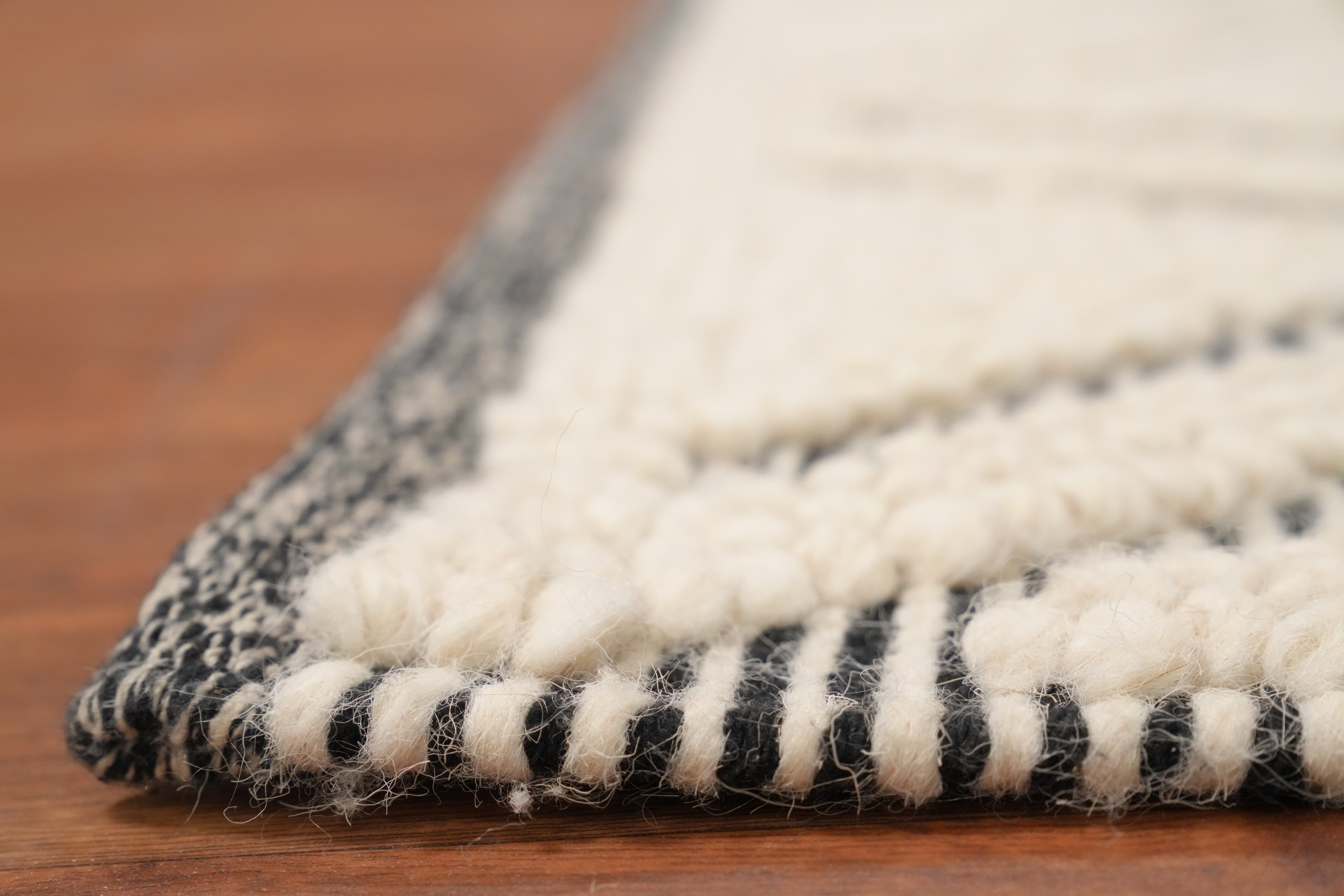 Gotti Design Area Rugs Hand-knotted Wool Trellis Pattern for Modern Interiors - Picture 21 of 24