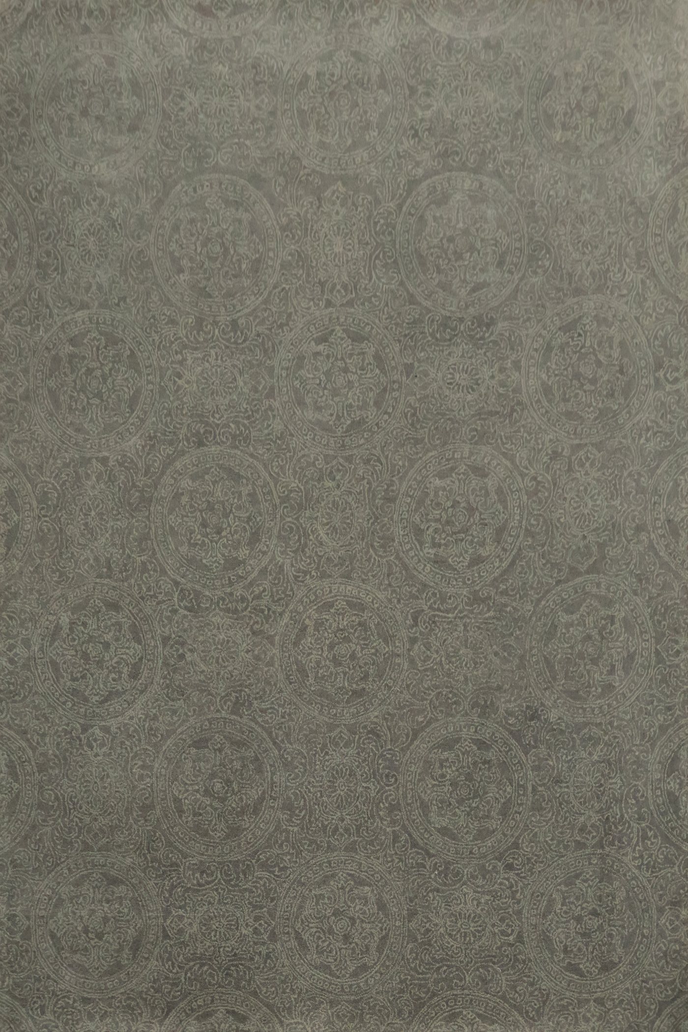 Hand tufted Gray Area Rugs Modern Style Decorated with Circular Motifs