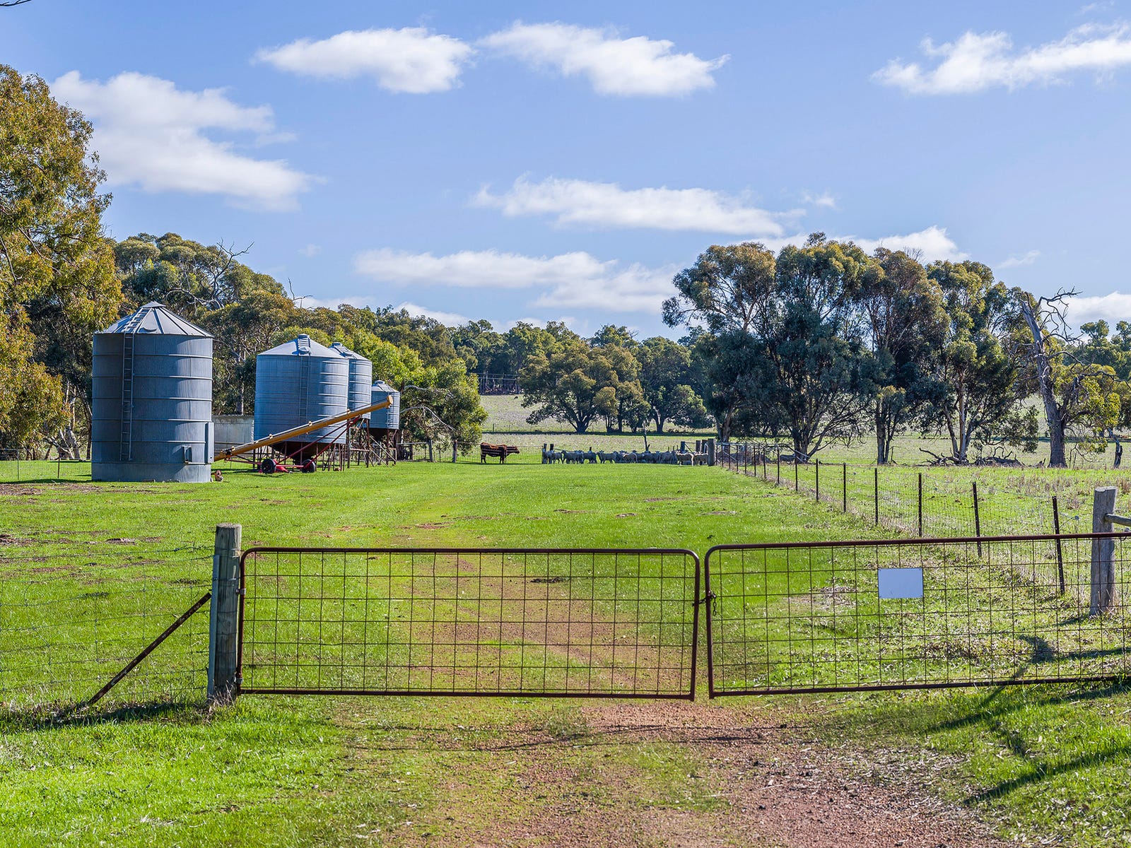 Rural Property for Sale: Woottating, WA 6562
