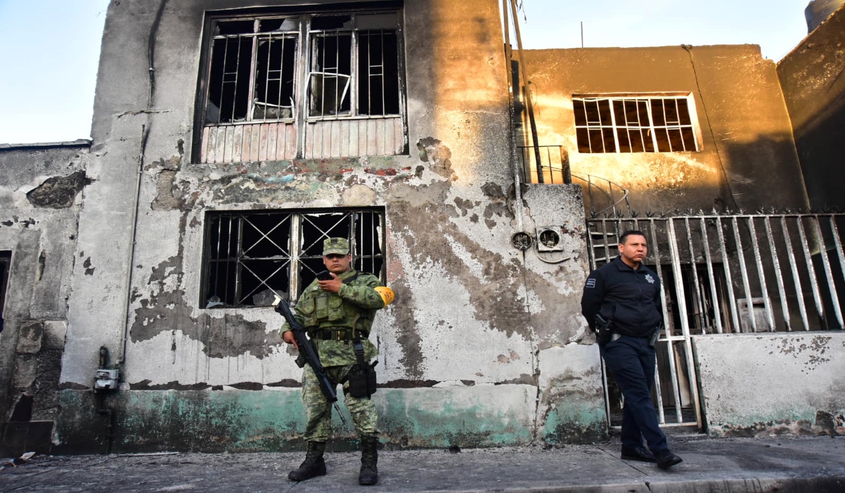 EXPLOSIÓN TRAS CHOQUE DE PIPA Y TREN DEJA MÁS DE 10 CASAS EN PÉRDIDA