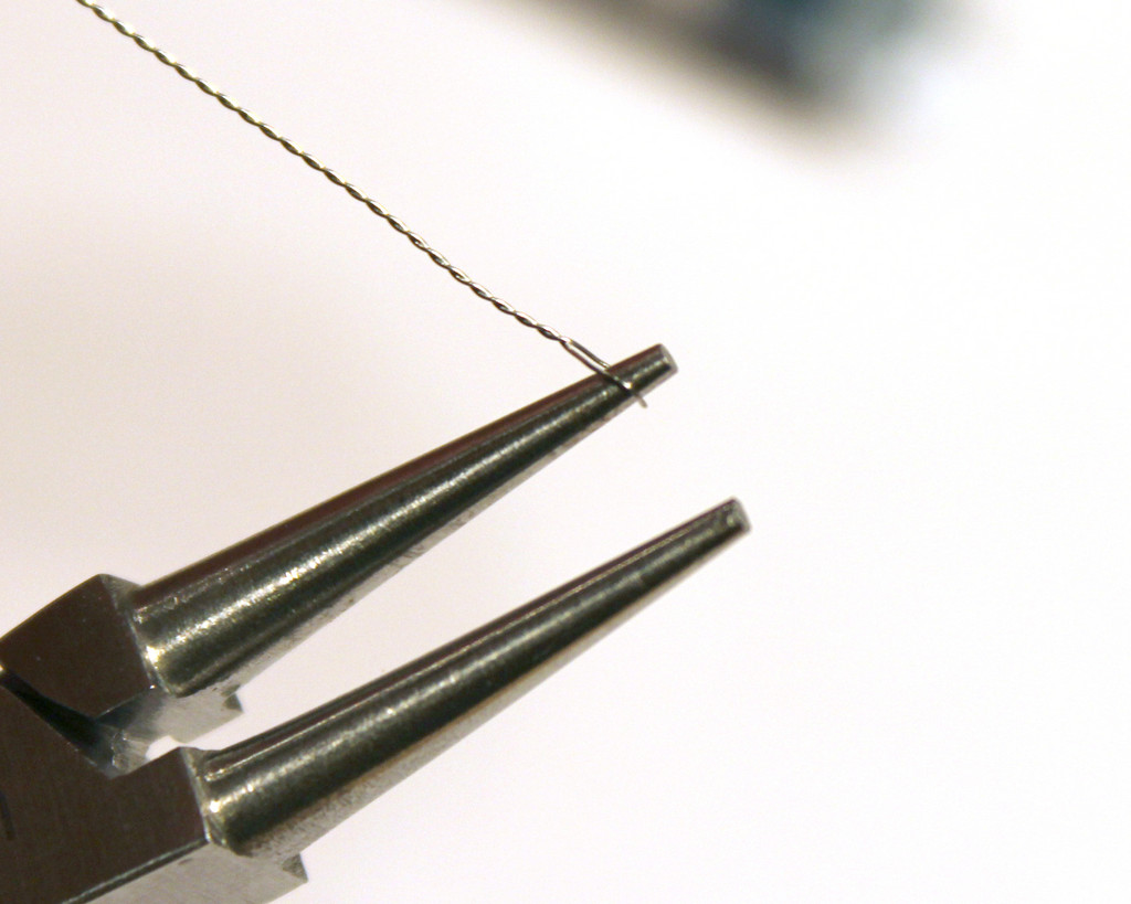 Using Collapsible Beading Needles (Technique) Lima Beads