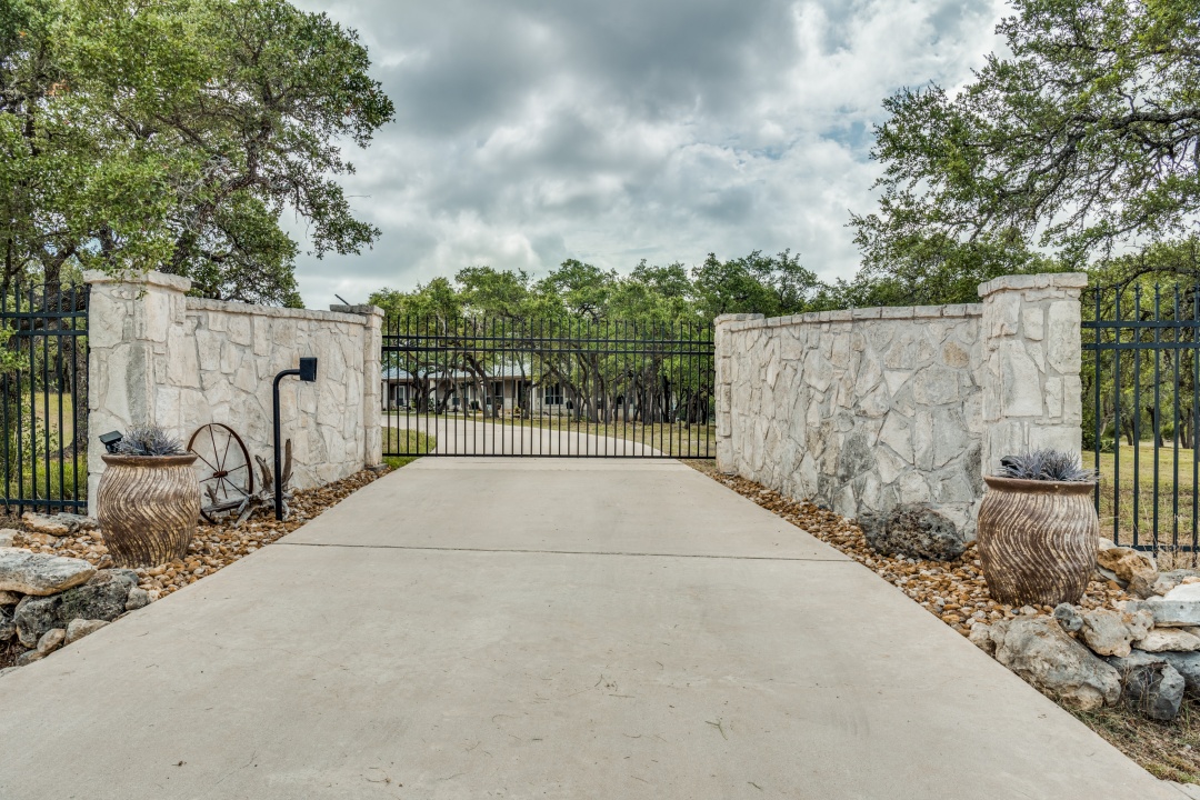 26540 Smithson Valley Rd, San Antonio, TX, 78261 Shoot2Sell