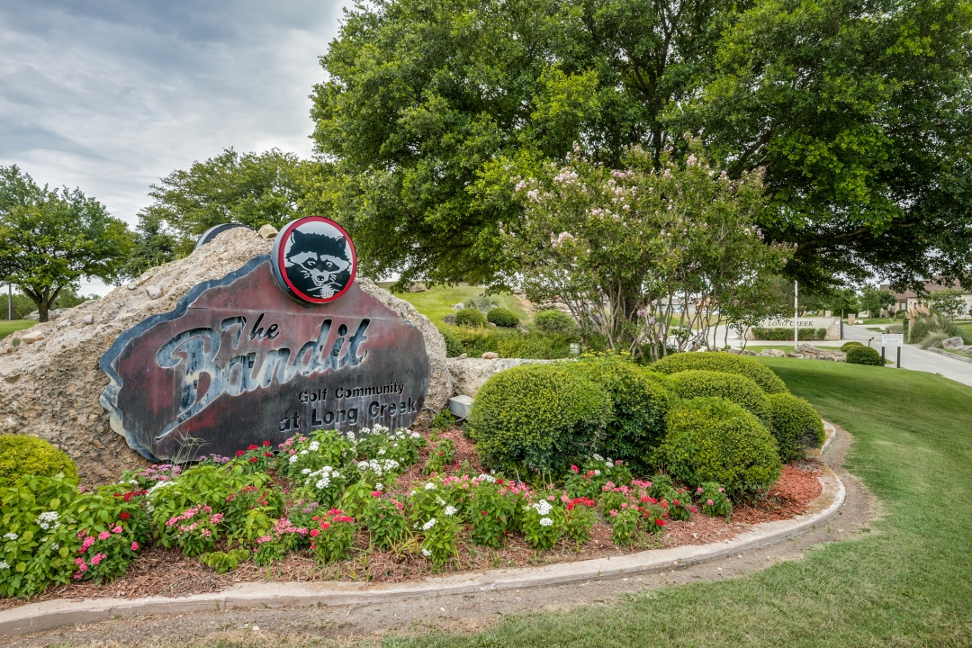 1111 Long Creek Blvd 302, New Braunfels, TX, 78130 Shoot2Sell