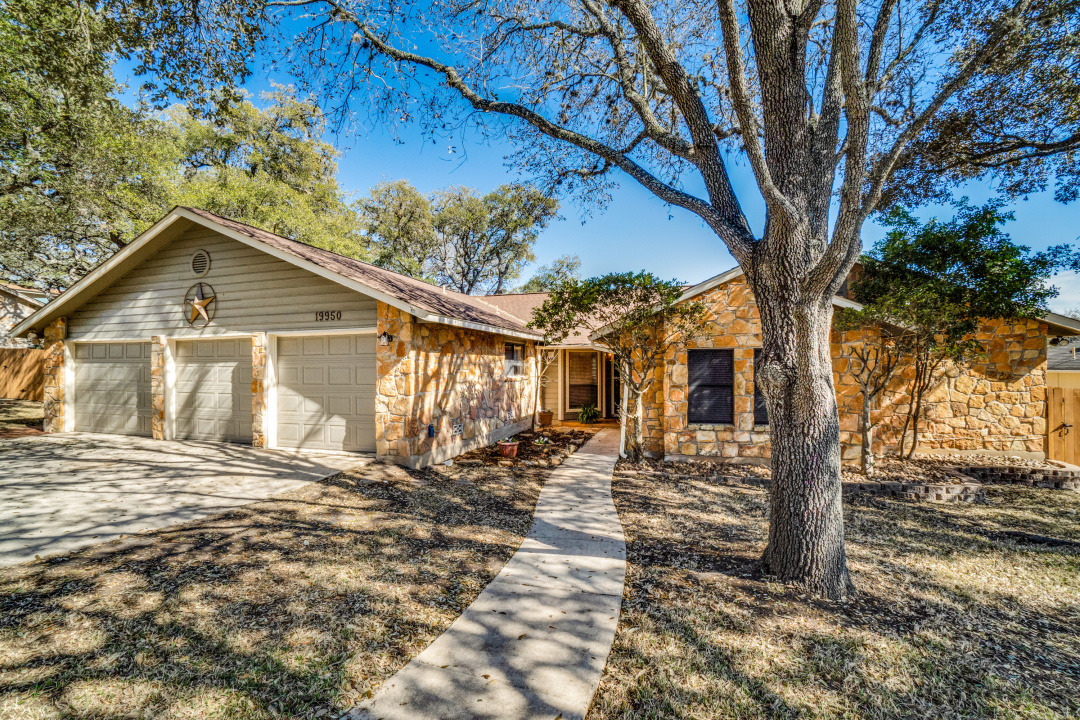 19950 Park Hollow, San Antonio, TX 78259
