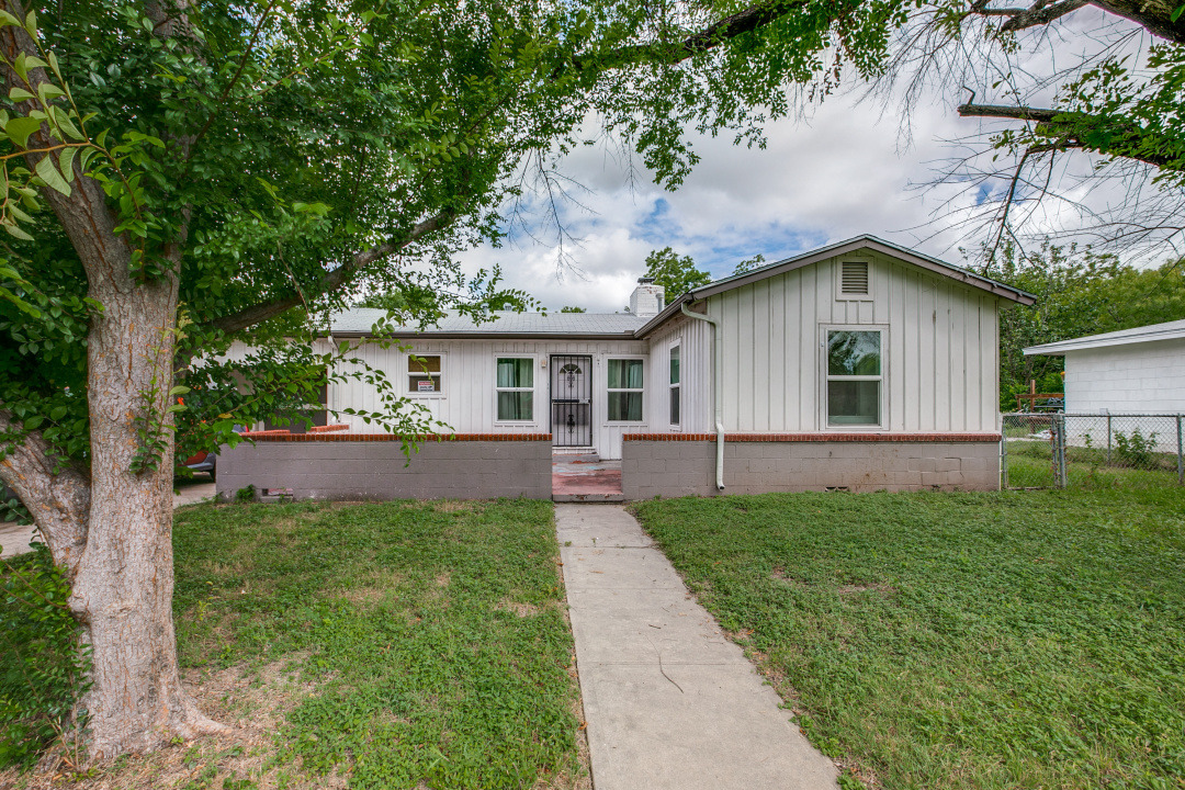 221 Balcones Heights Rd, San Antonio, TX 78201