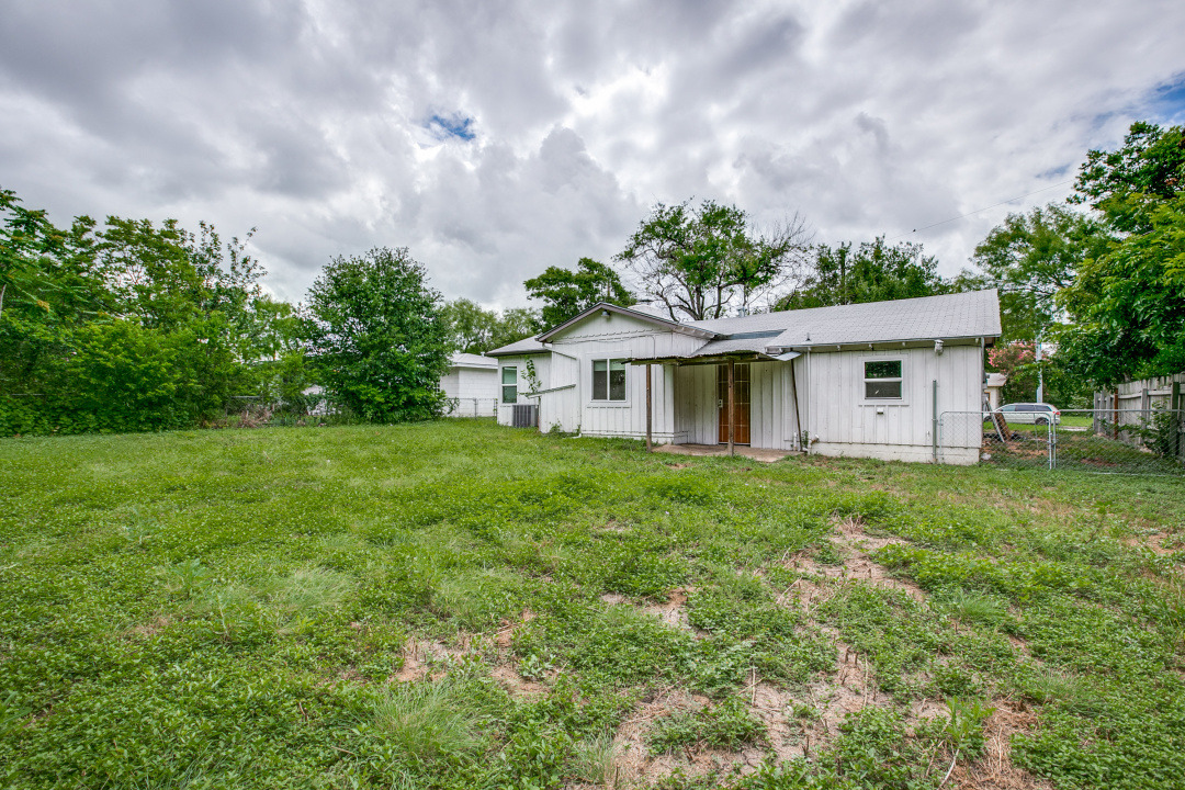 221 Balcones Heights Rd, San Antonio, TX 78201
