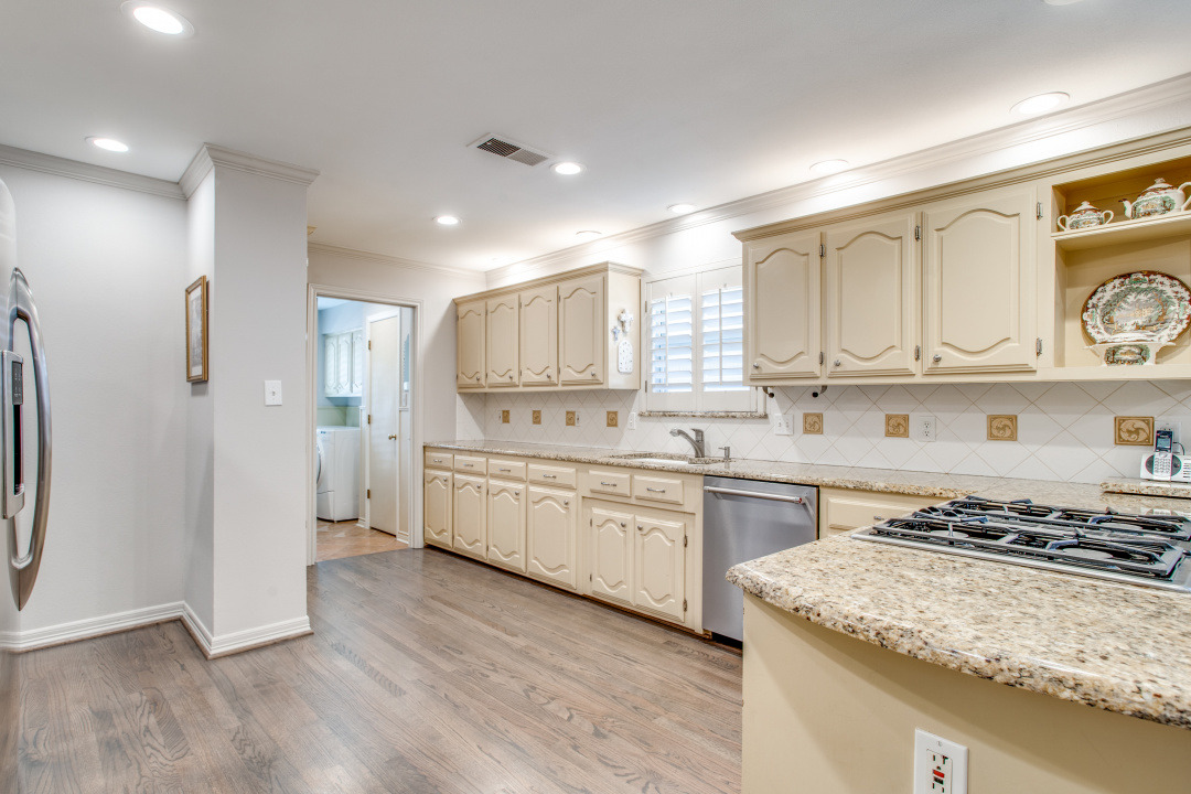 9210 Dove Meadow Dr, Dallas, TX 75243