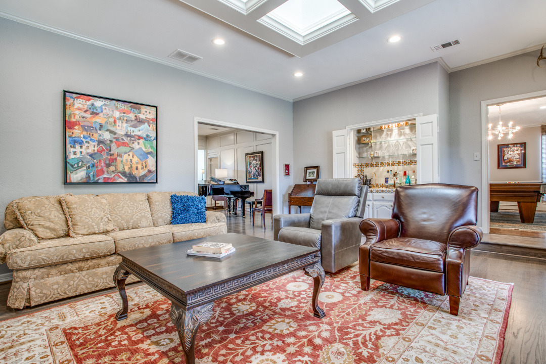 9210 Dove Meadow Dr, Dallas, TX 75243