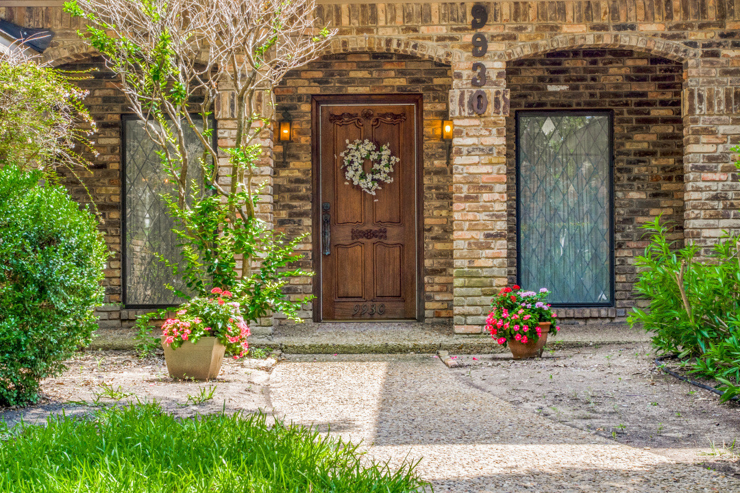 9930 Chimney Hill Ln, Dallas, TX 75243