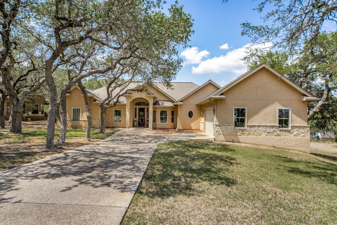 1140 Glenwood Loop, Bulverde, TX 78163