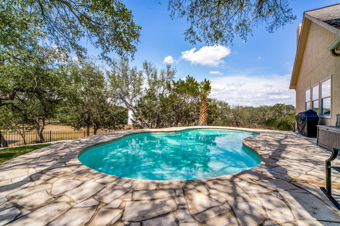 1140 Glenwood Loop, Bulverde, TX 78163