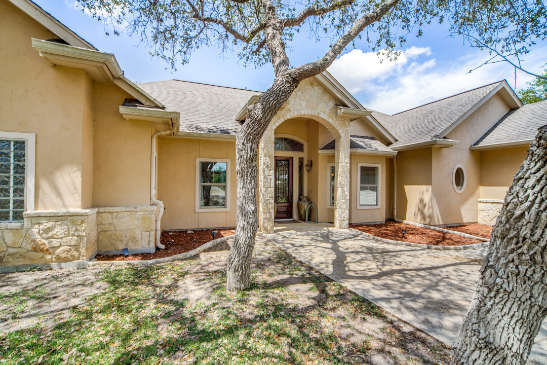 1140 Glenwood Loop, Bulverde, TX 78163