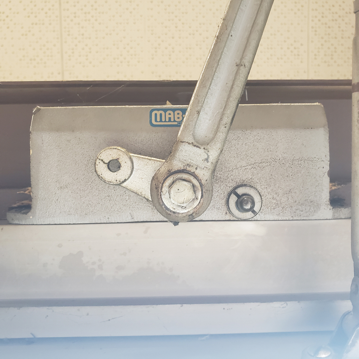 MAB 205 Rebuilt Surface Door Closer