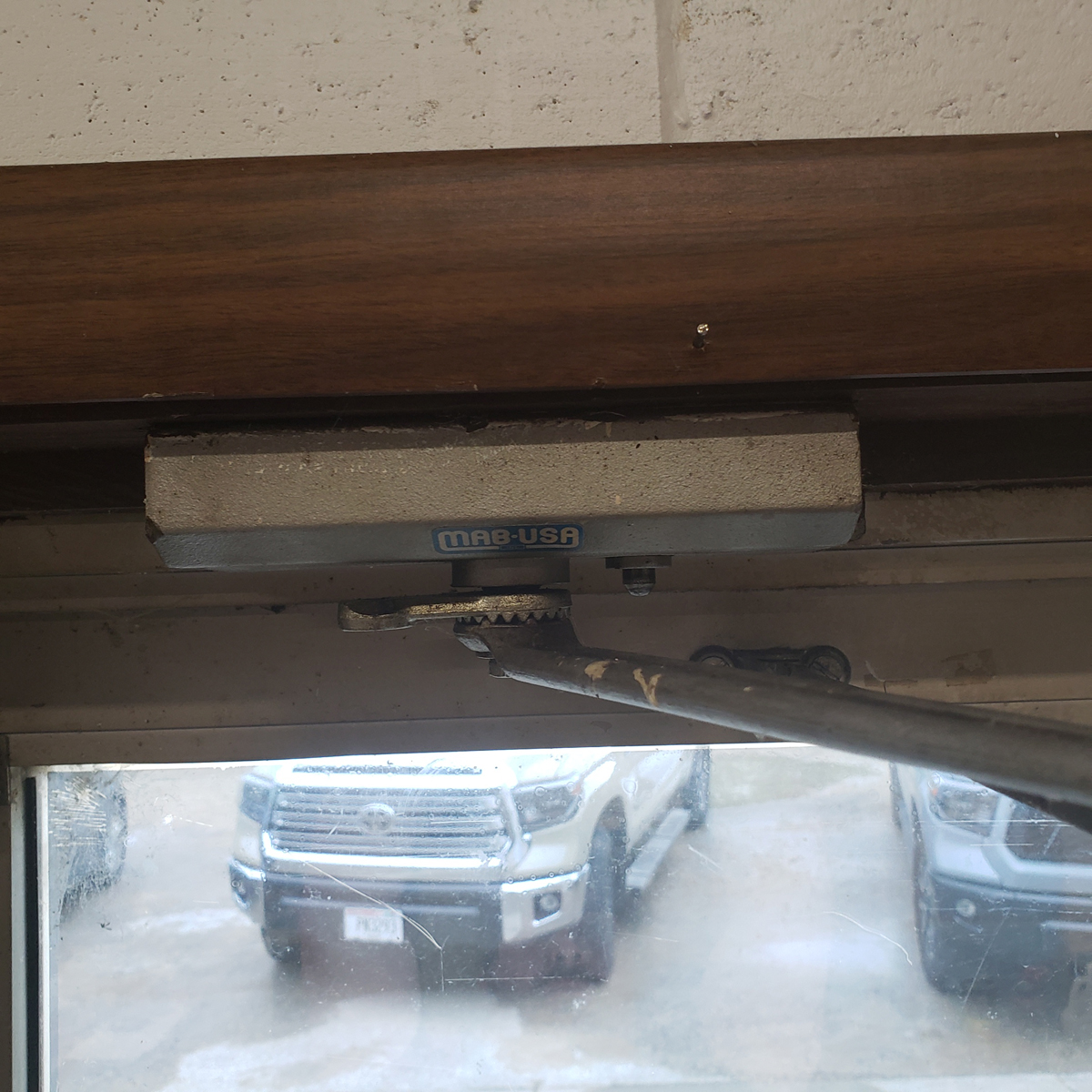 MAB 205 Rebuilt Surface Door Closer