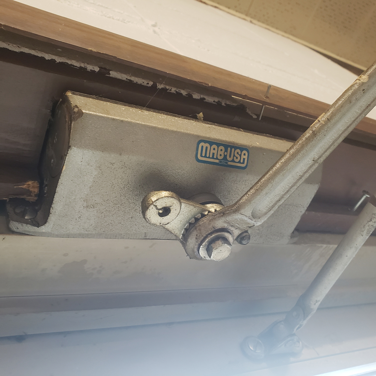 MAB 505 Rebuilt Surface Door Closer