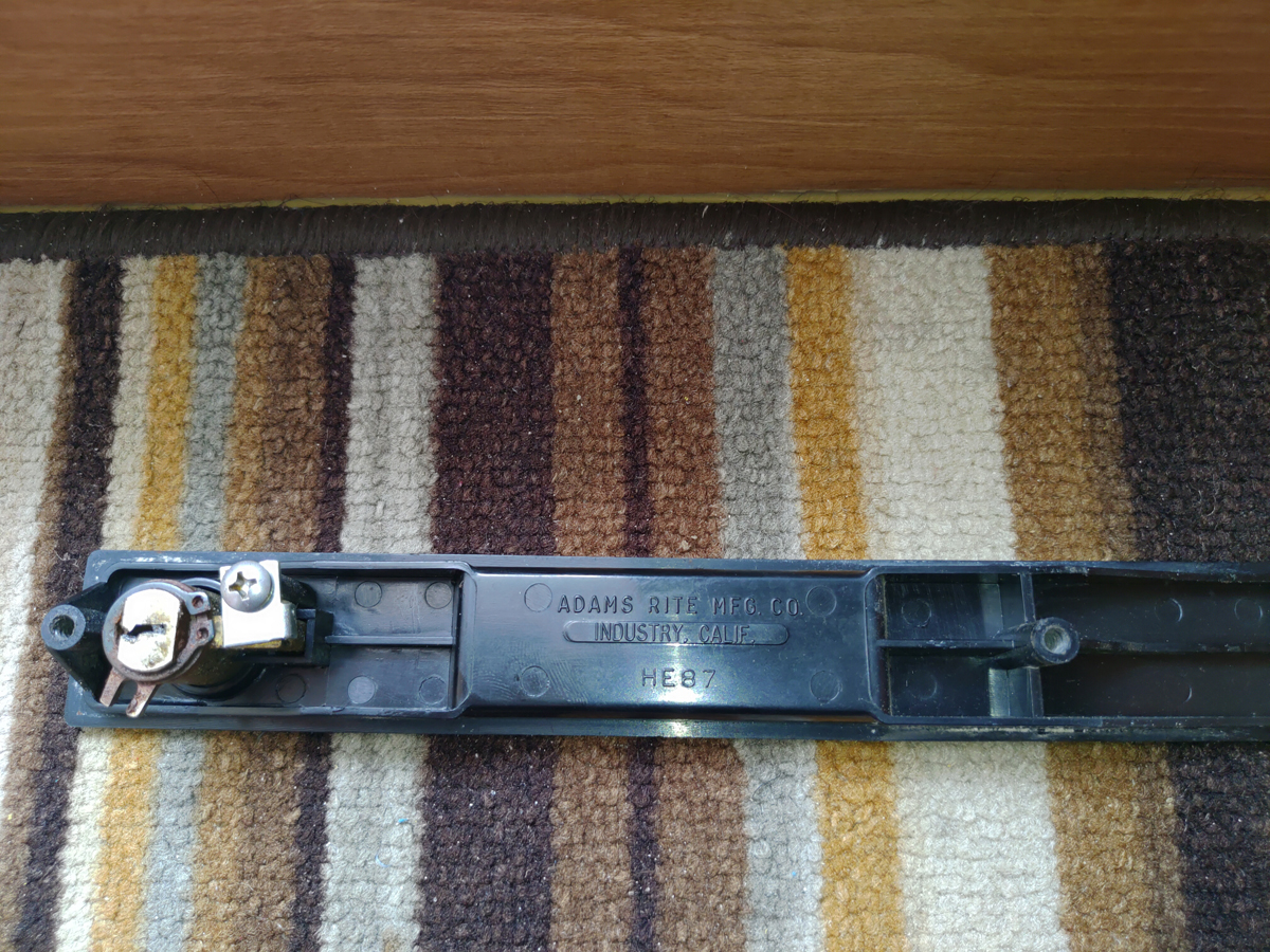 Adams Rite 4431-10-00-IB Sliding Door Flush Lockset with Exterior Cylinder