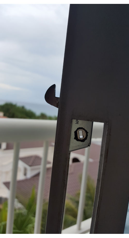 Adams Rite MS1847-09-630 Deadlock for Ultra-narrow Stile Sliding Doors ...