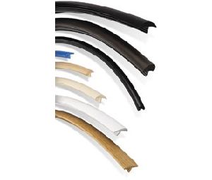 Patwin PWP575-1-1/4-601 Bumper Molding, 1-1/4" Width, PVC Material - White Color