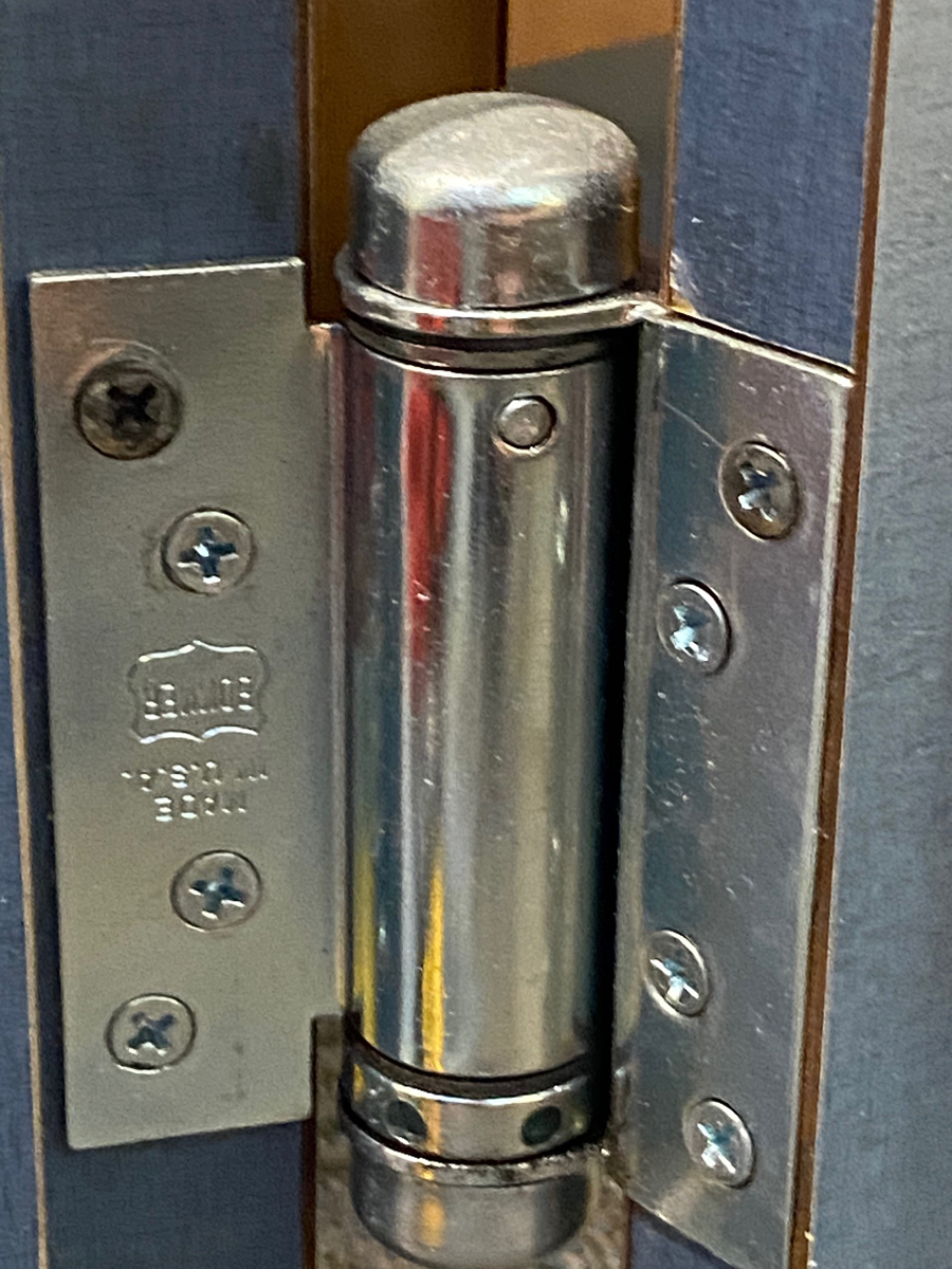 Bommer 40103652 3in Single Acting Spring HingeSteel BaseSatin