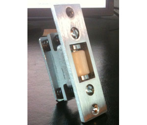 Deltana RCA430 US26D Heavy Duty Solid Brass Roller Catch Satin Chrome