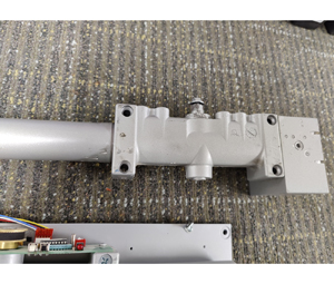 Norton 6930 non-ELS Powermatic Low Energy Power Operator - Rebuilt LH