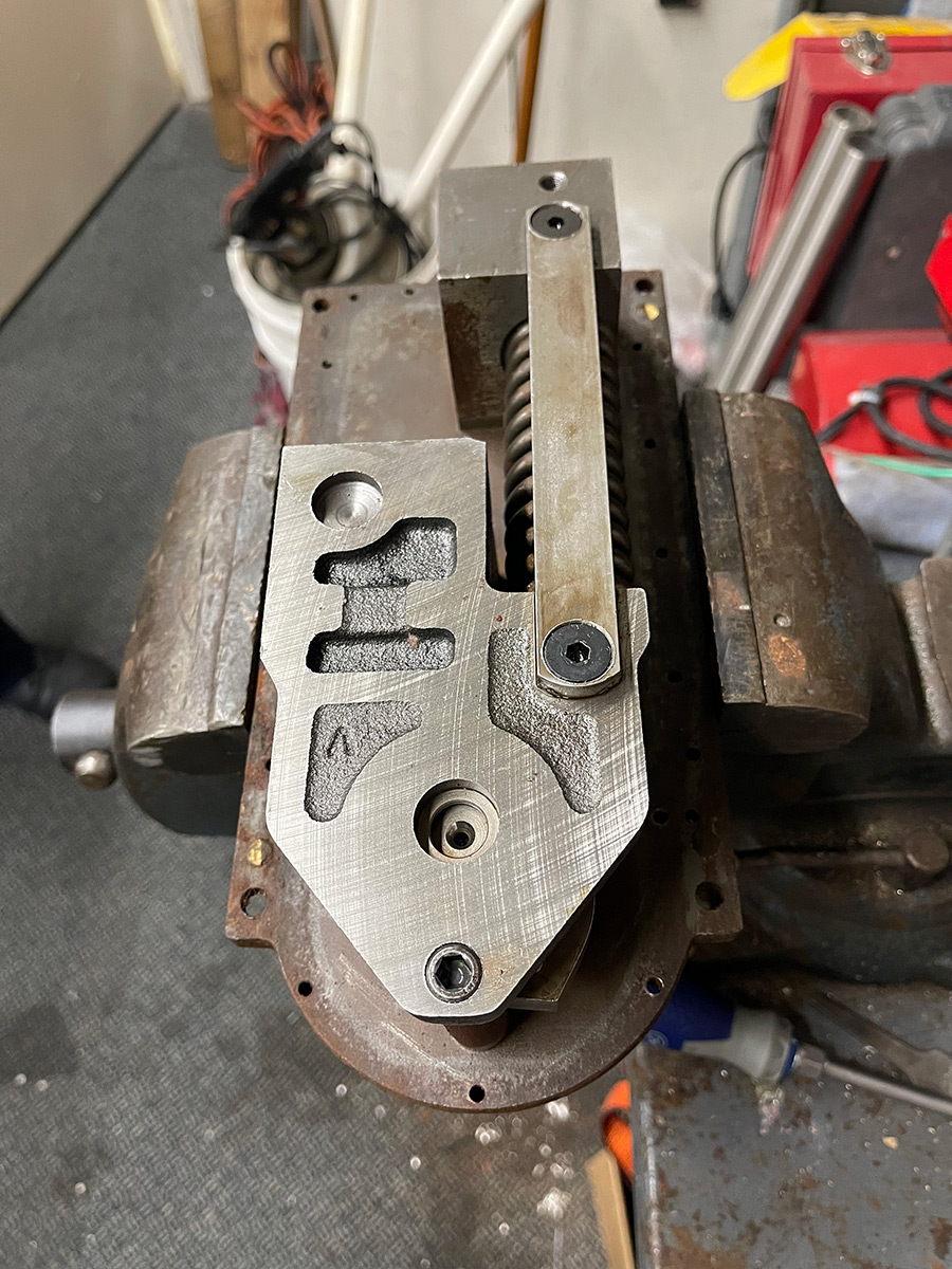 DorOMatic Rebuilt 250251 Rebuilt Floor Door Closer for DorOMatic