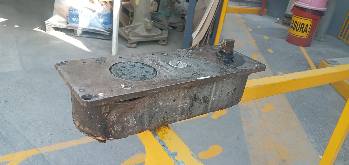 DorOMatic Rebuilt 300300 Rebuilt Floor Door Closer for DorOMatic