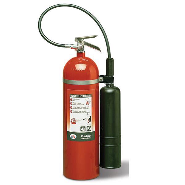 Badger 21103 Badger Extra 15 lb. CO2 Fire Extinguisher w/ Wall Hanger