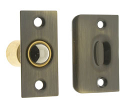 idh 12011K 005 Wide Square Roller Ball Catch - Antique Brass