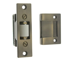 idh 12017K 026 Heavy Duty Silent Roller Latch With Square Strike - Ajustable - Polished Chrome