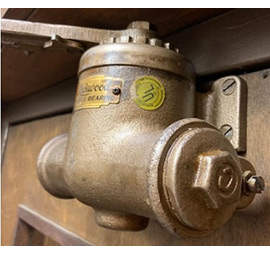 Lockwood Rebuilt Potbelly/Traditional Surface Door Closer "C" Size