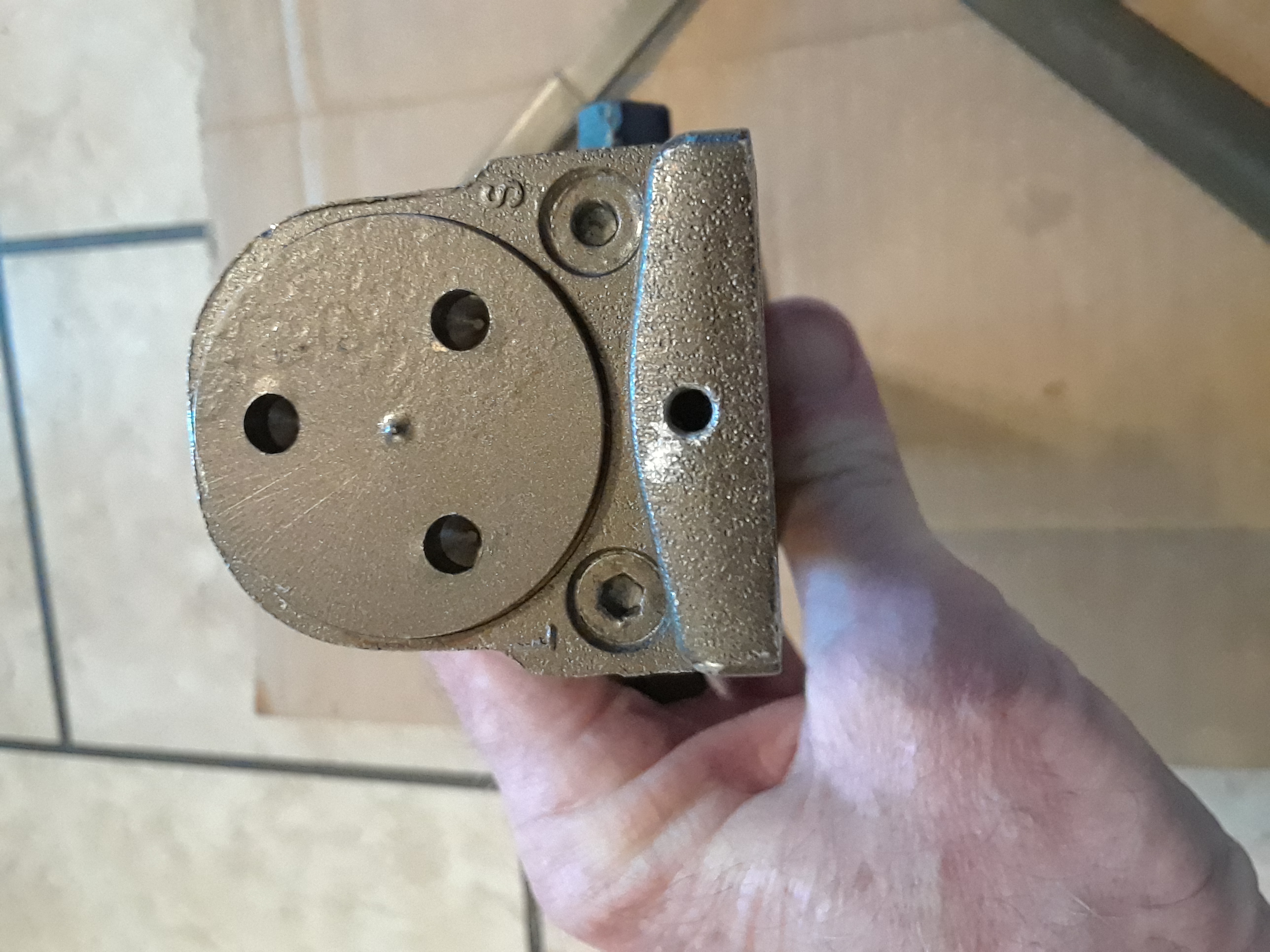 Norton 8501 Door Closer With Regular NonHold Open Arm Full Plastic Cover