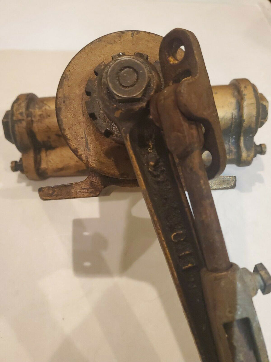 Norton C Rebuilt "C" Potbelly/Traditional Surface Door Closer