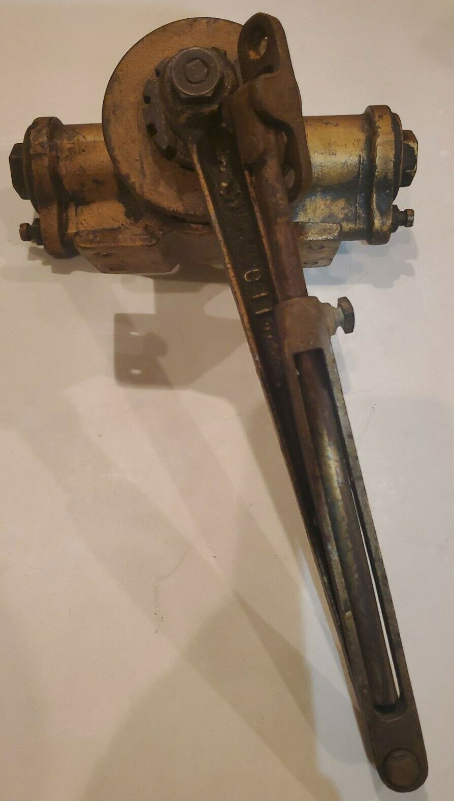 Norton C Rebuilt "C" Potbelly/Traditional Surface Door Closer