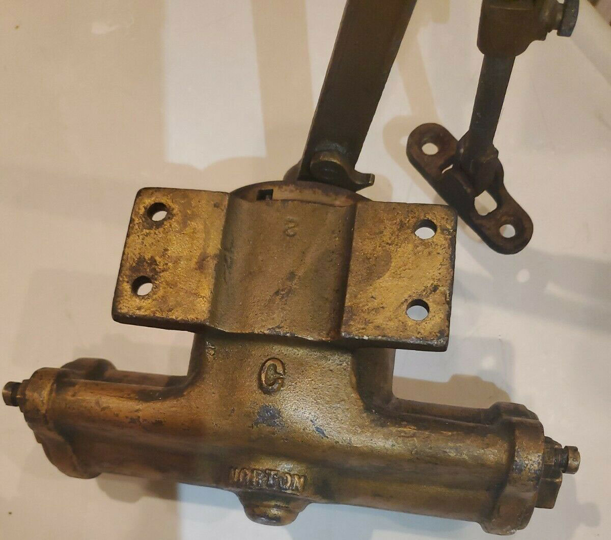 Norton C Rebuilt "C" Potbelly/Traditional Surface Door Closer