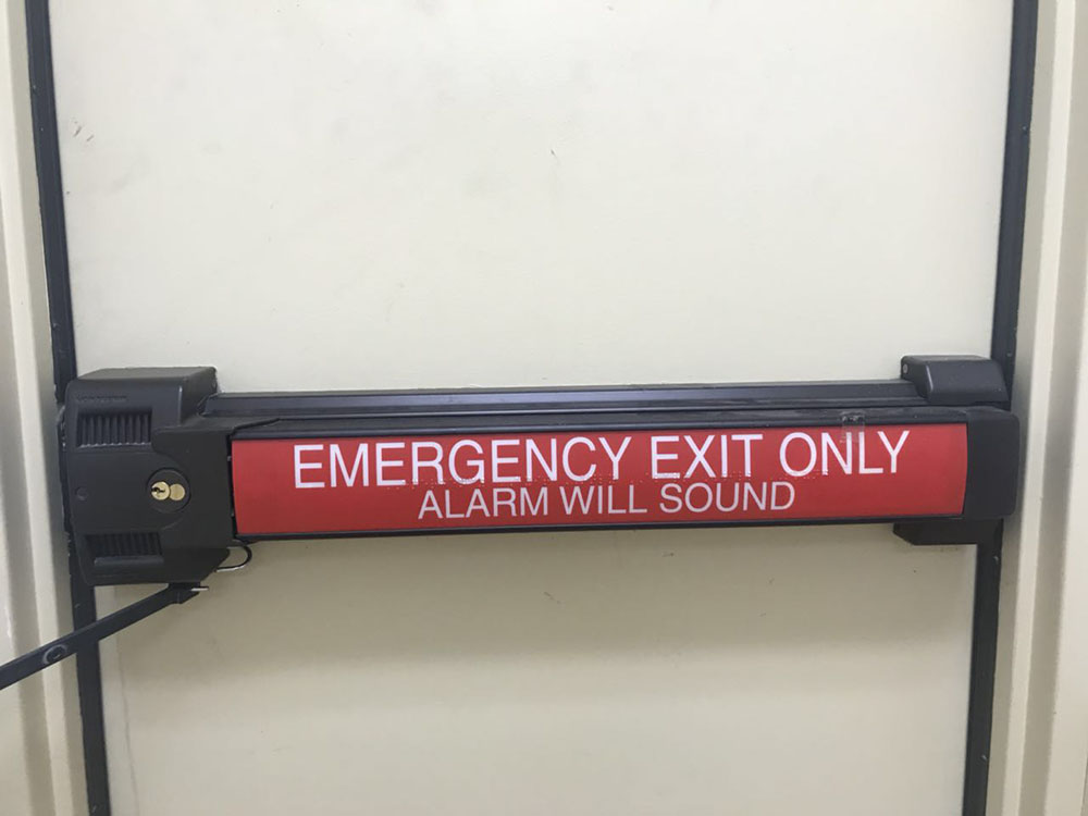 Von Duprin 2670 US28 Guard-X Exit Alarm Lock - Clear