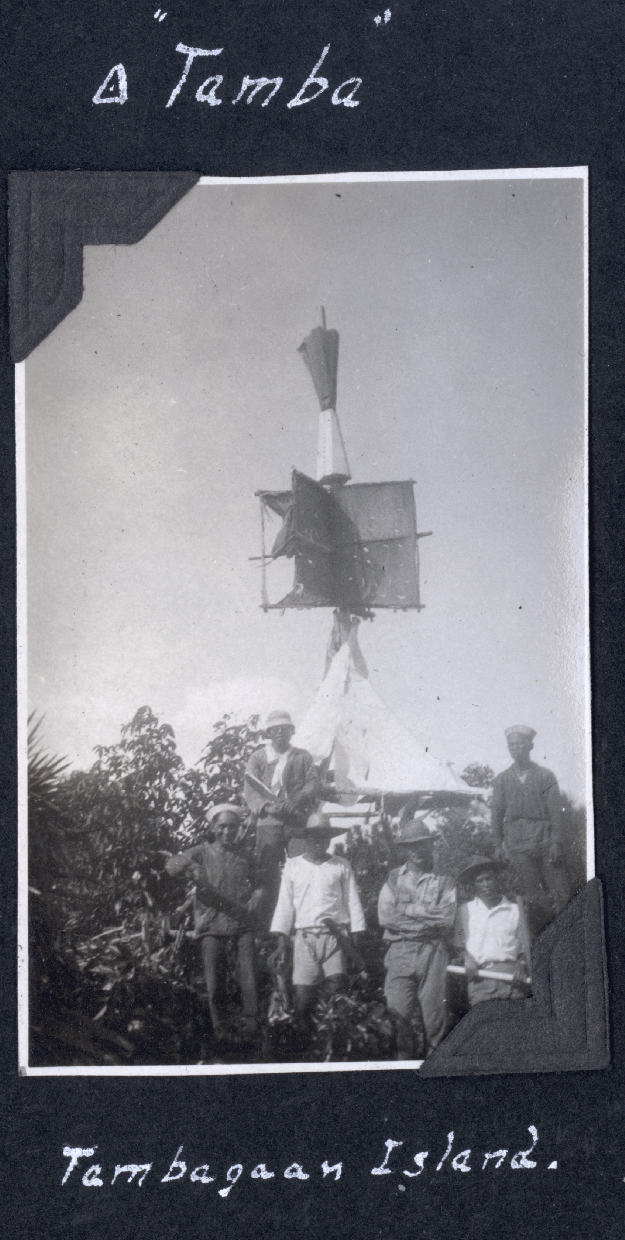 Building and observing crew at Station Tamba on Tambagaan Island