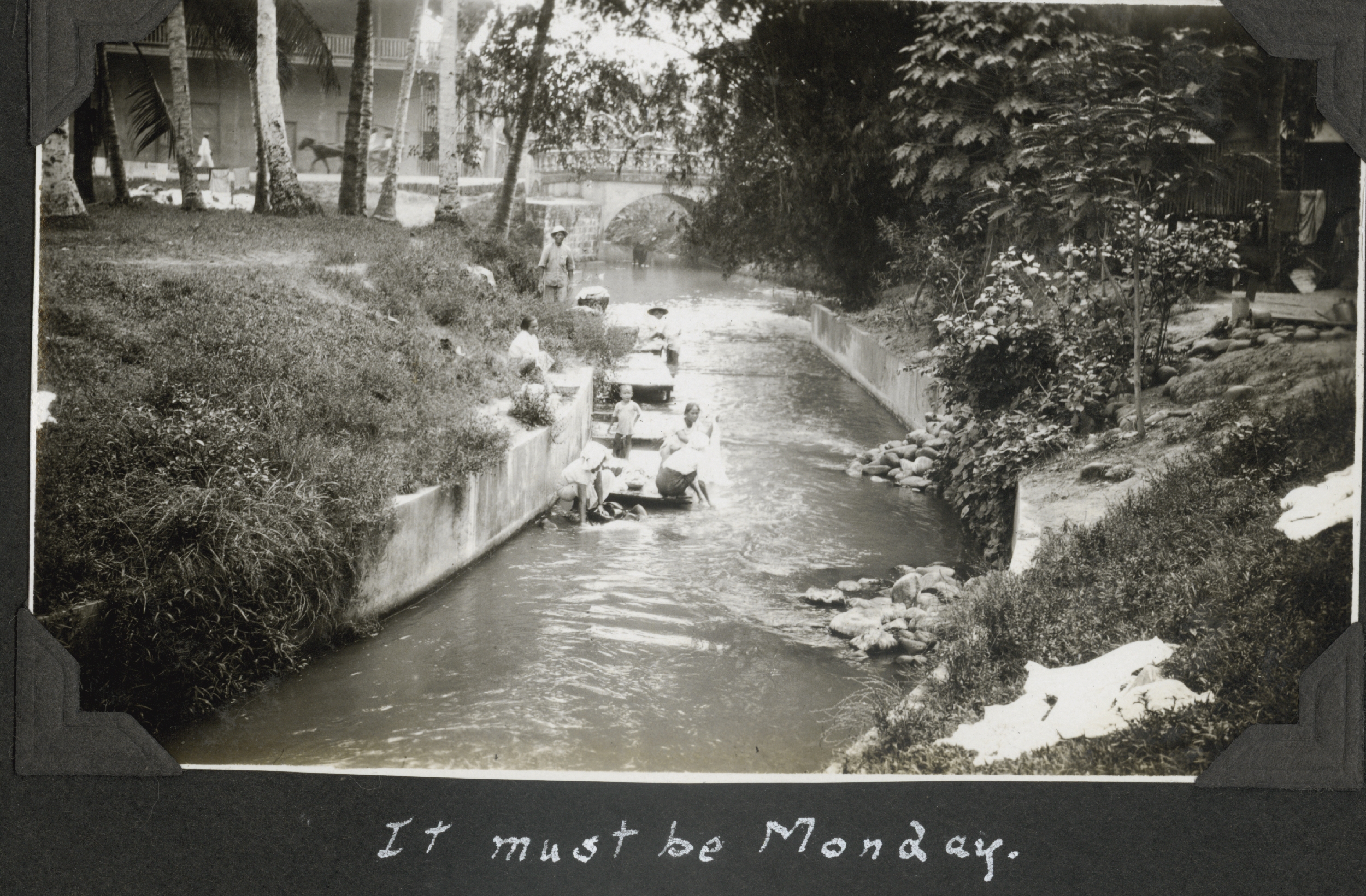 Monday must have been wash day at Zamboanga