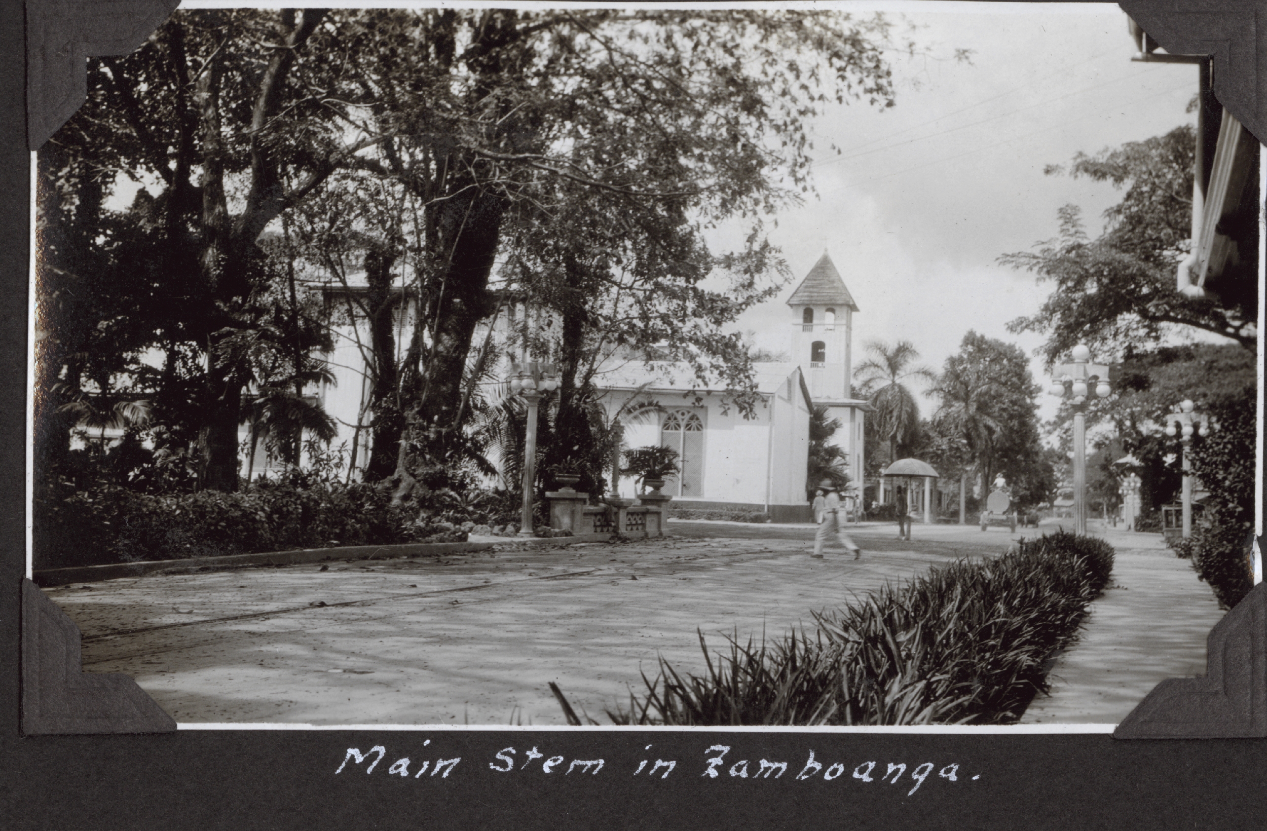 The main street in Zamboanga