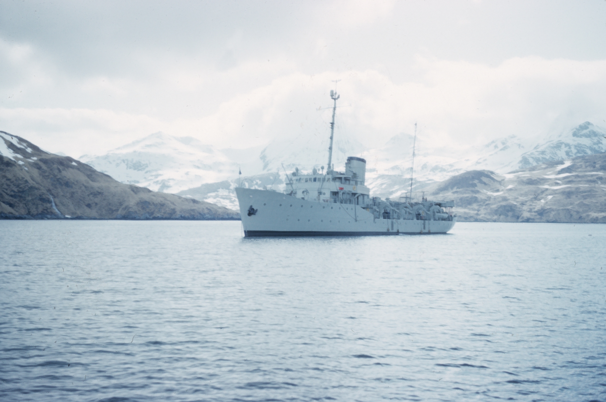 PATHFINDER at anchor in Laska Cove