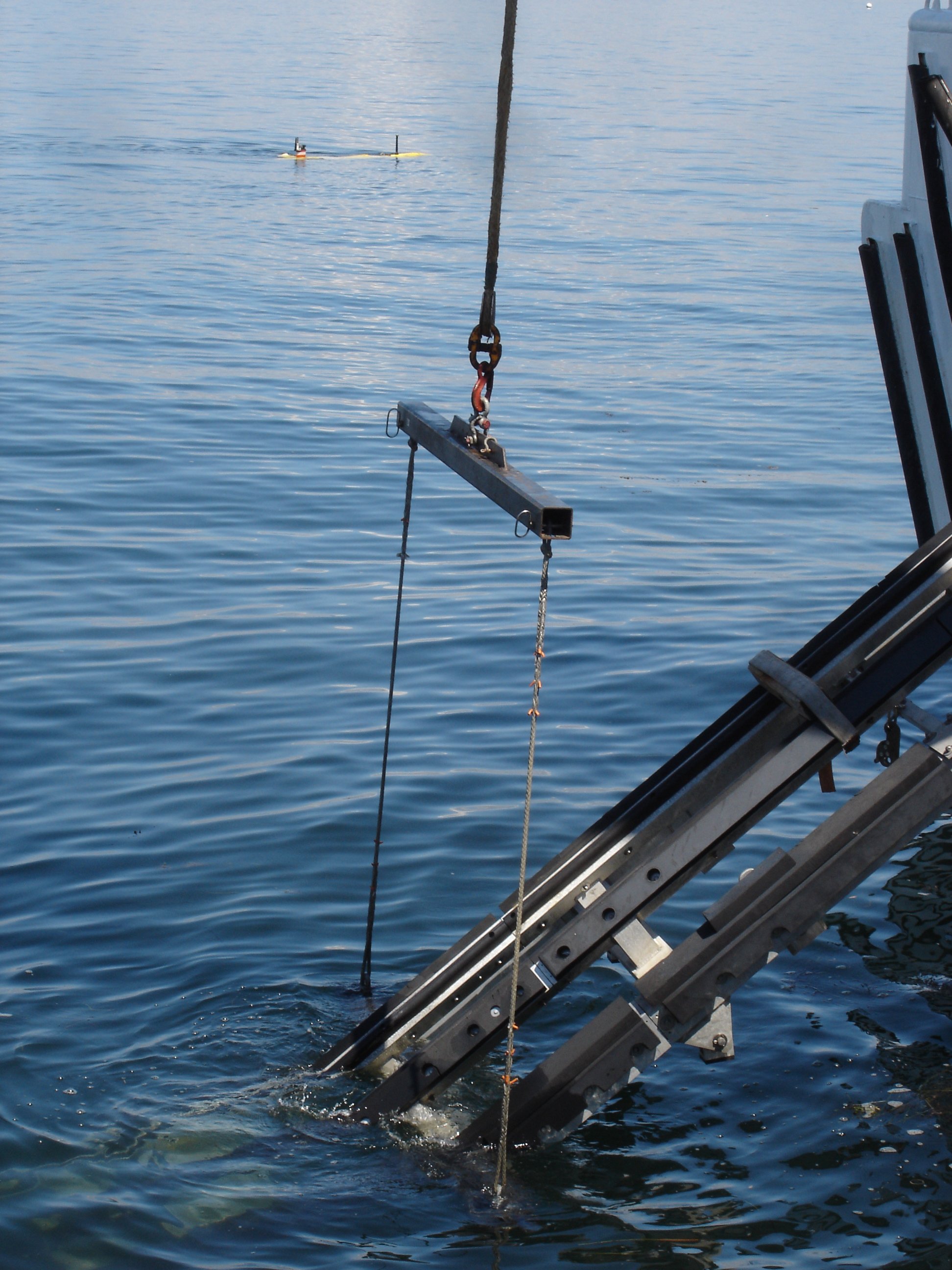 Testing the Eagle Ray AUV ( Autonomous underwater vehicle) from the NOAAShip HENRY BIGELOW