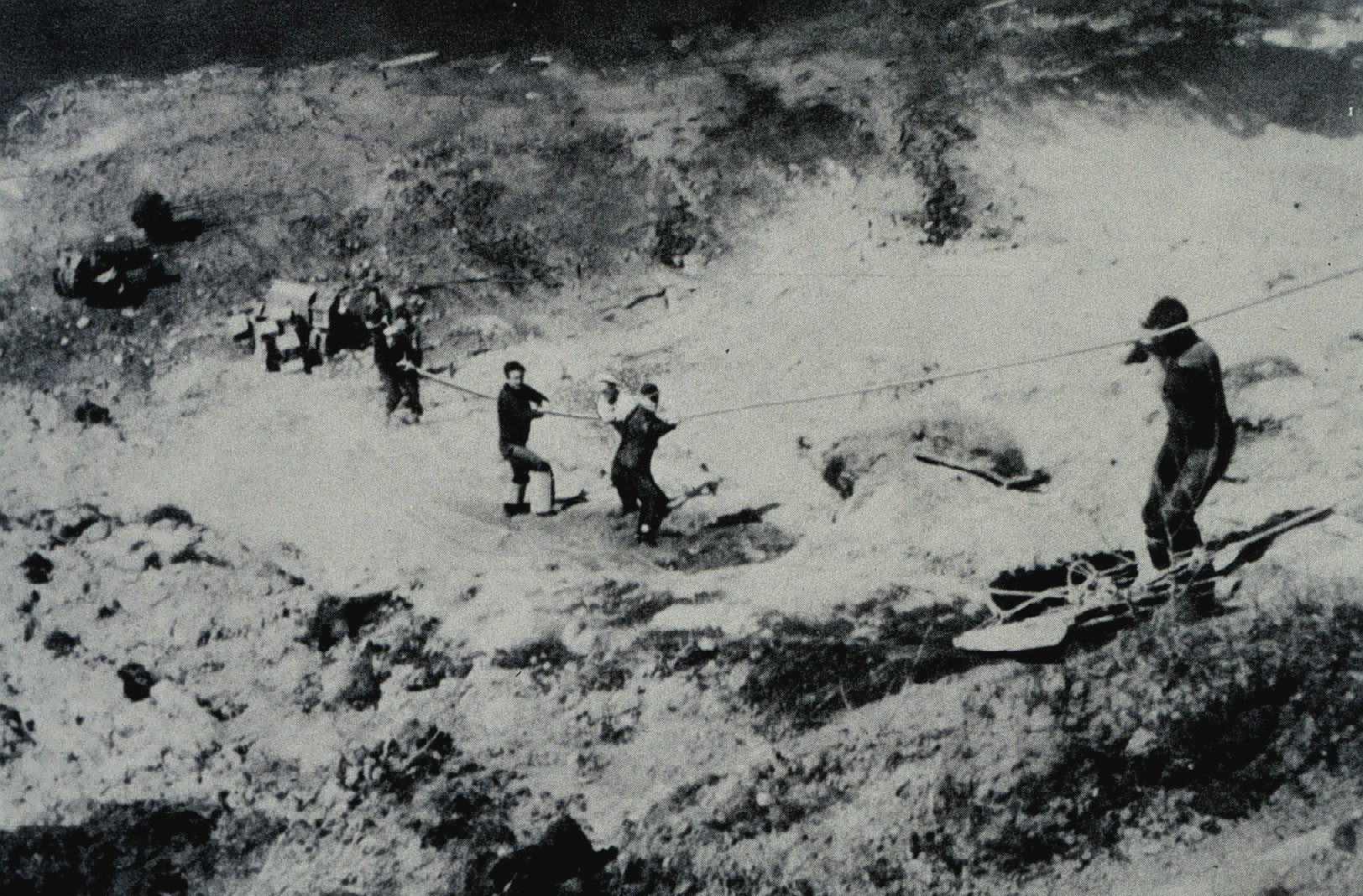 Shoran navigation gear being brought ashore at Nushagak Bay