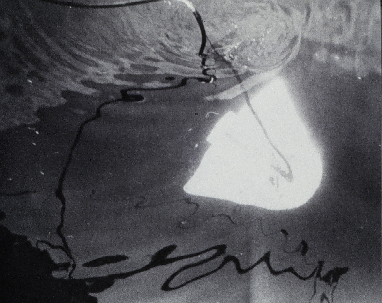 Test of V-fin thumper in water used for bottom penetration acoustics