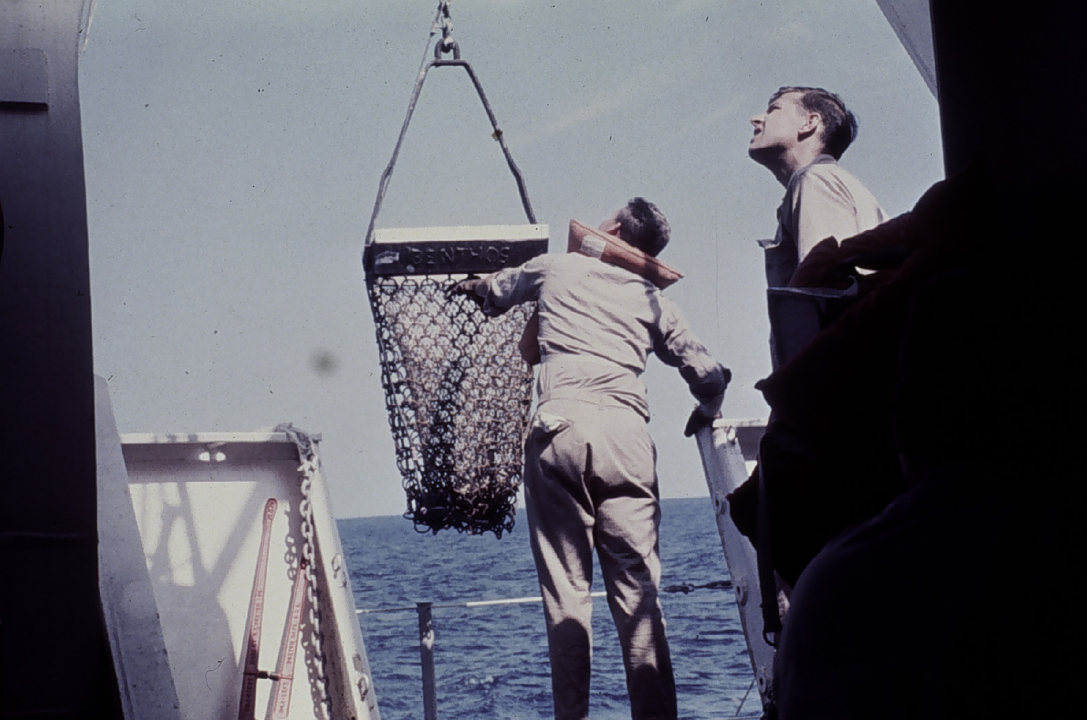 Chain dredge operations