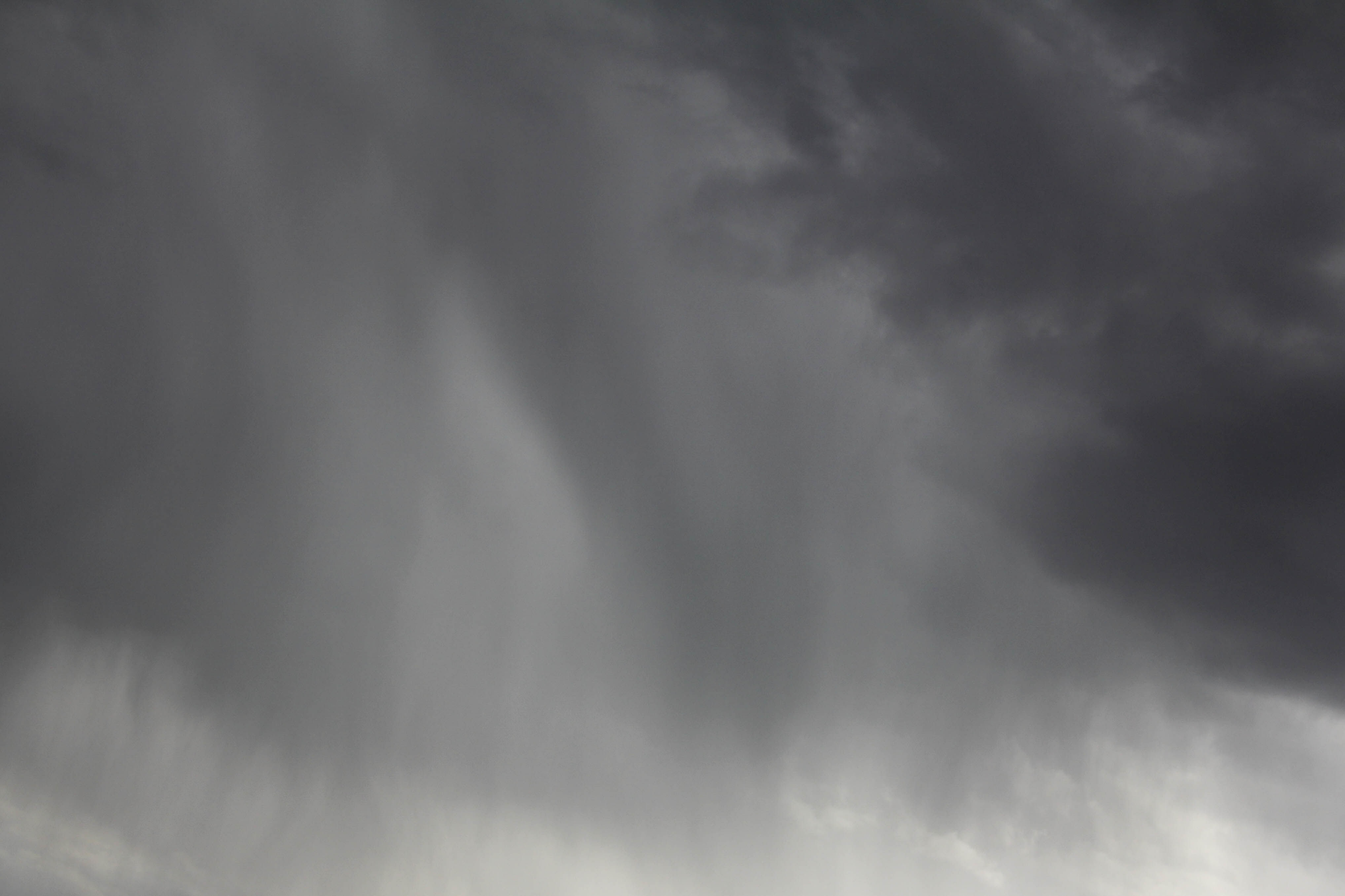 Virga? rain? over the Appalachian Mountains