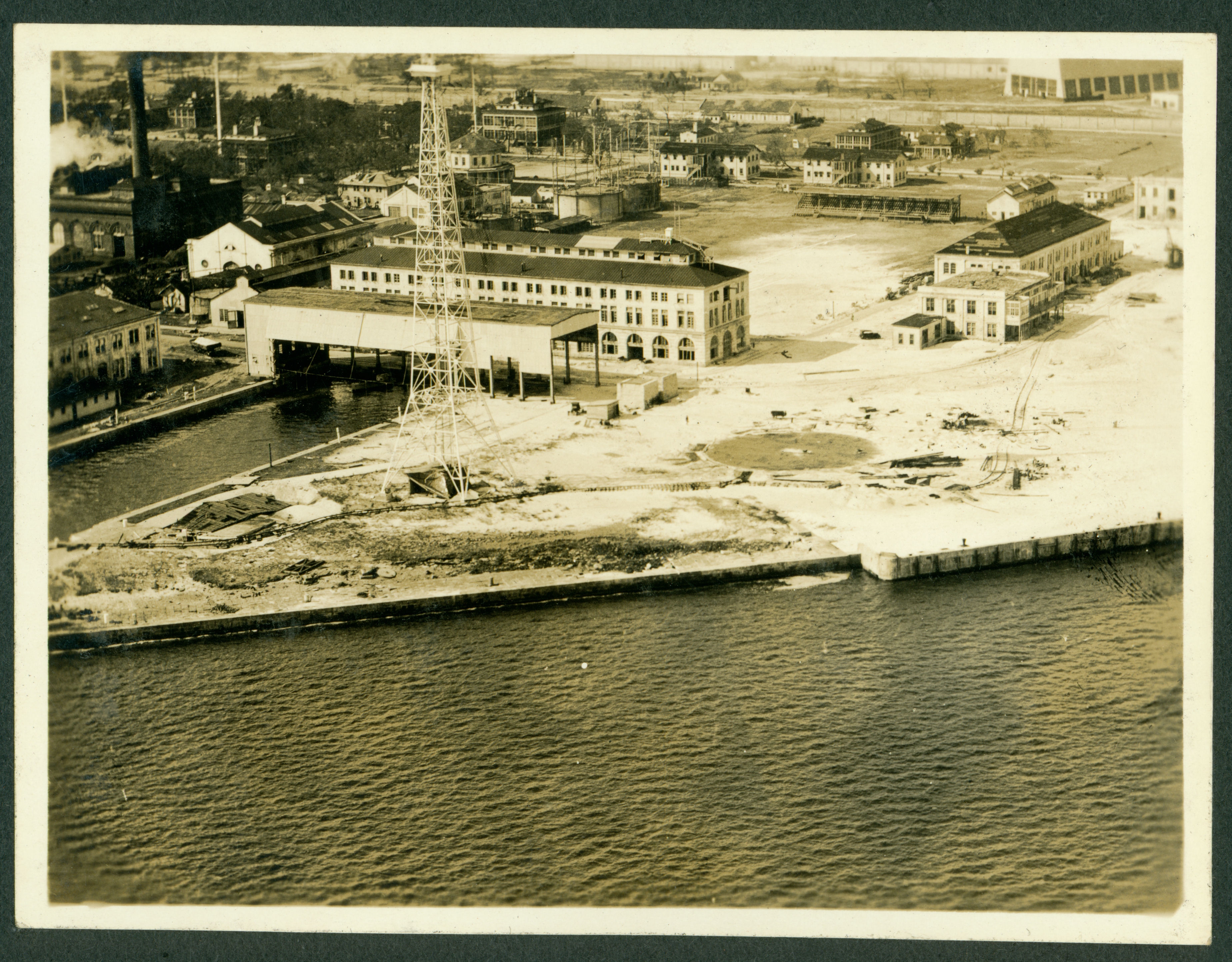Although known as the Great Miami Hurricane, it also devastated parts of theGulf Coast